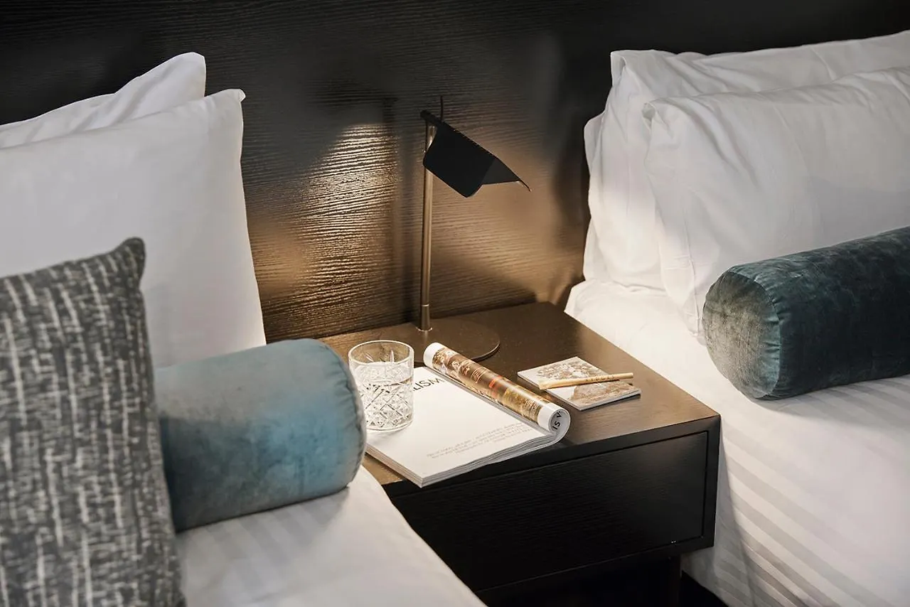 Rydges Perth Kings Square Hotel 4*,