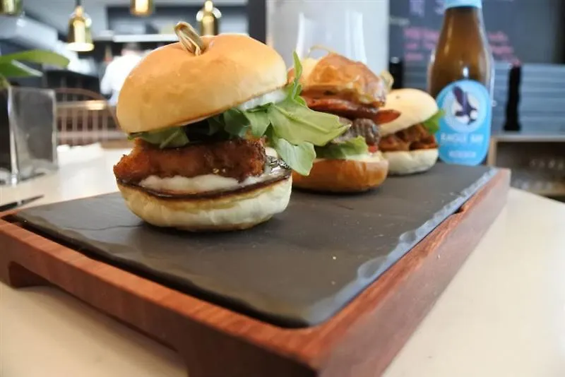 Rydges Perth Kings Square Hotel